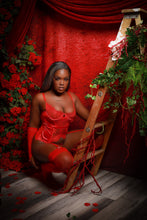 Load image into Gallery viewer, Easy to Love Garter set