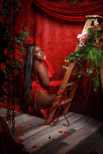 Load image into Gallery viewer, Easy to Love Garter set