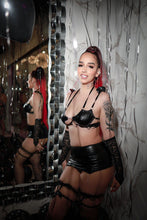 Load image into Gallery viewer, Head turners leather 3 piece set