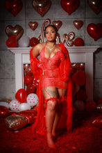Load image into Gallery viewer, Cerise Queen Of Hearts