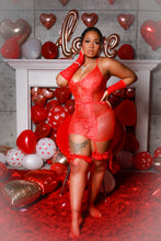 Load image into Gallery viewer, Cerise Queen Of Hearts